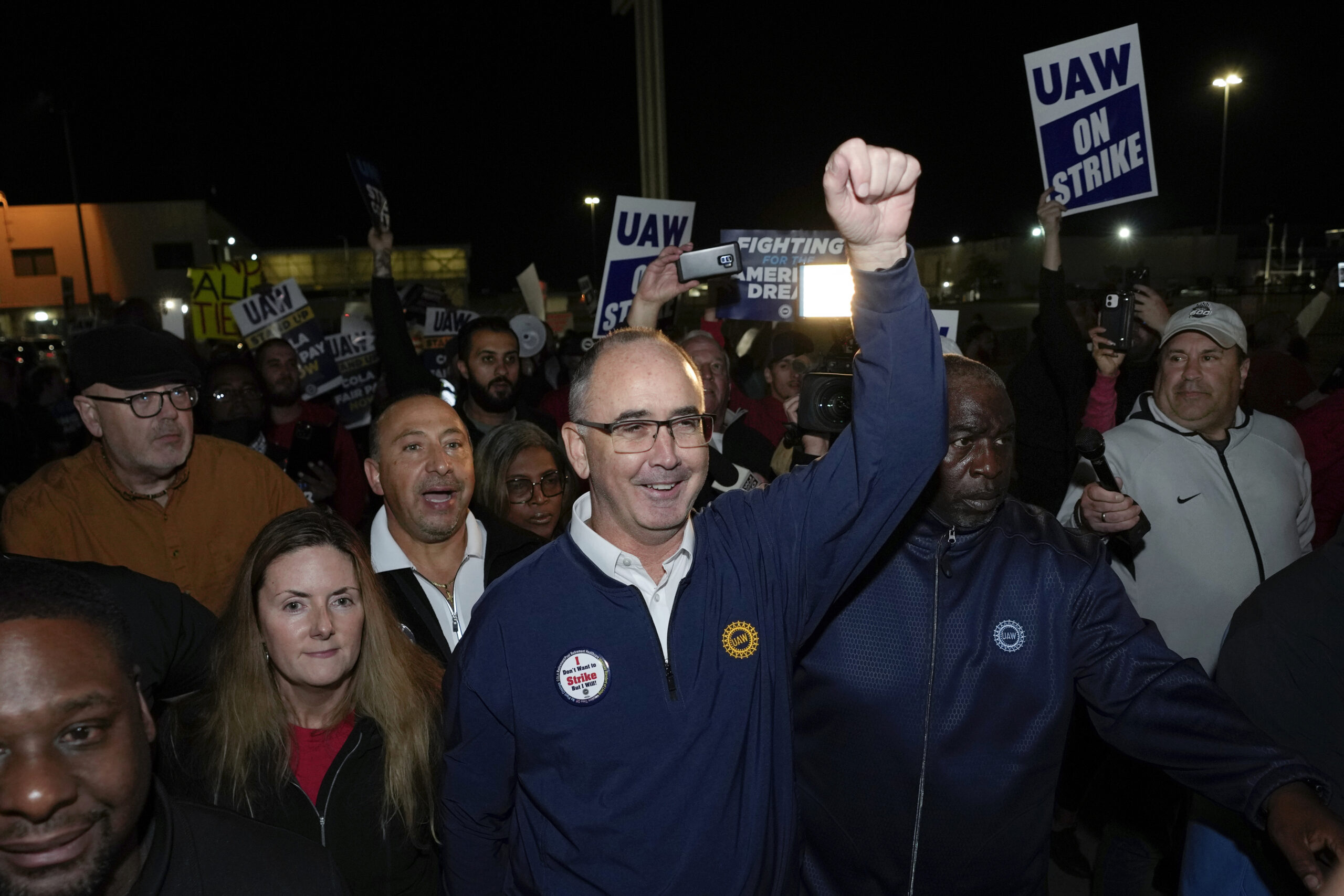 UAW Goes on Strike Against the Big Three